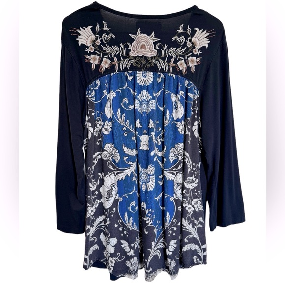 Caite Tops - Caite Embroidered Navy Blue Long Sleeve Tunic Top V-Neck Floral Size Medium